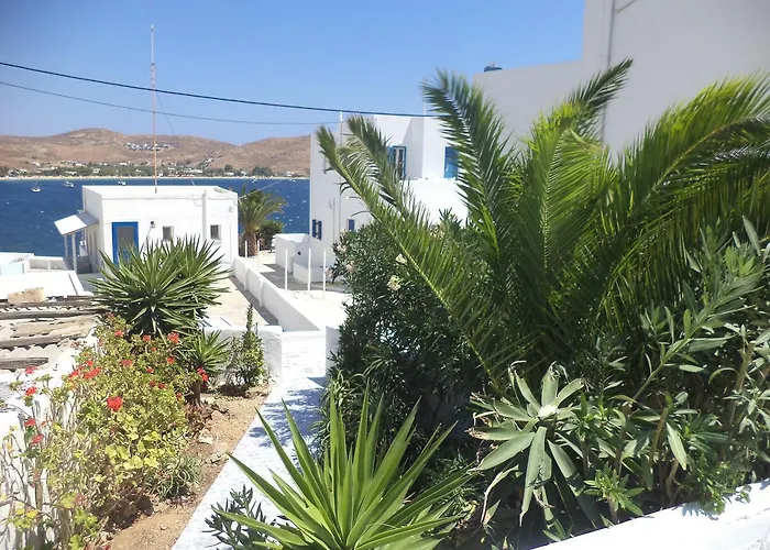 Marina's Serifos Guest house 3*