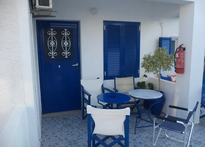 Marina's Serifos Guest house
